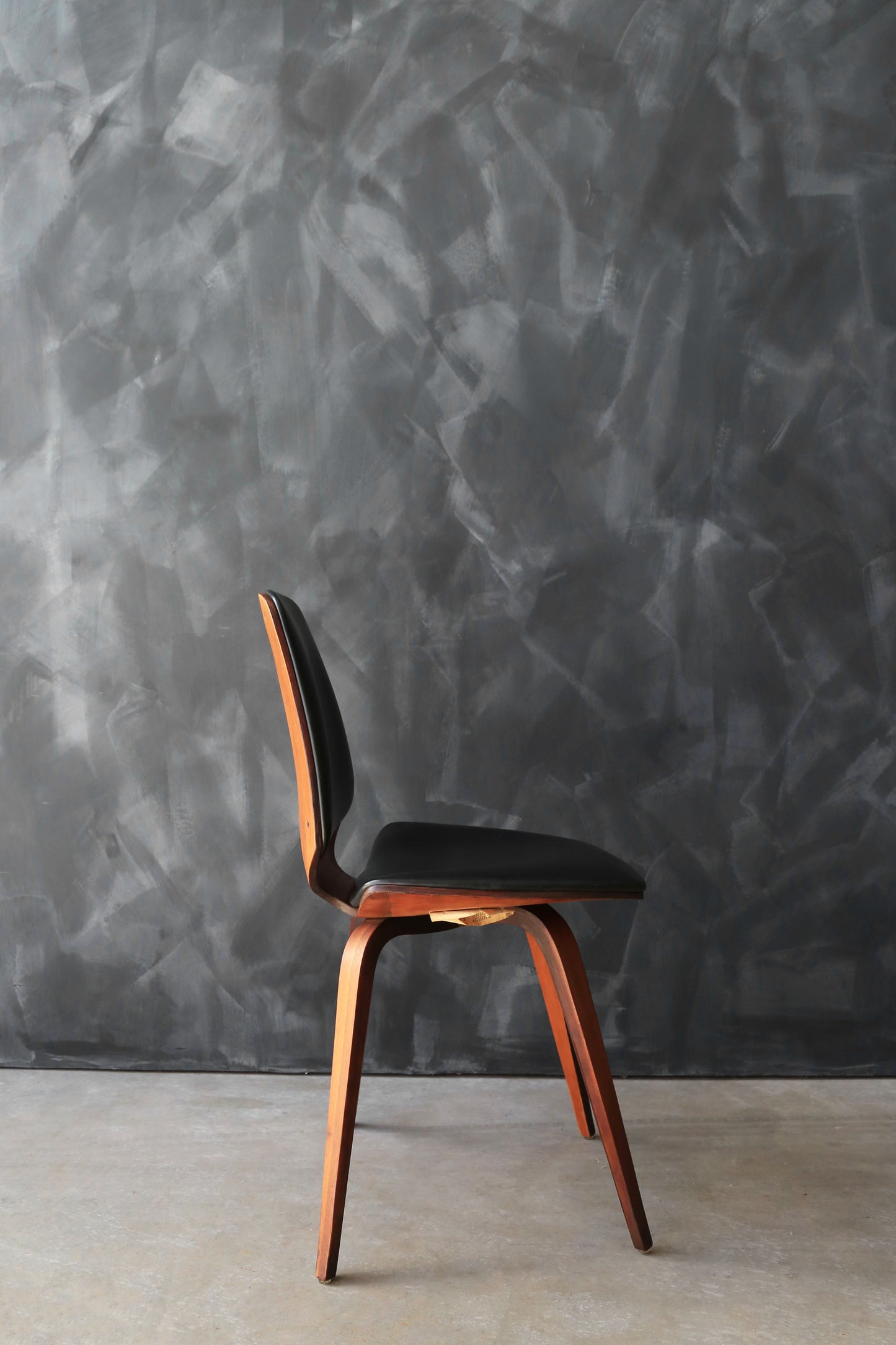 George Mulhauser chair for Plycraft