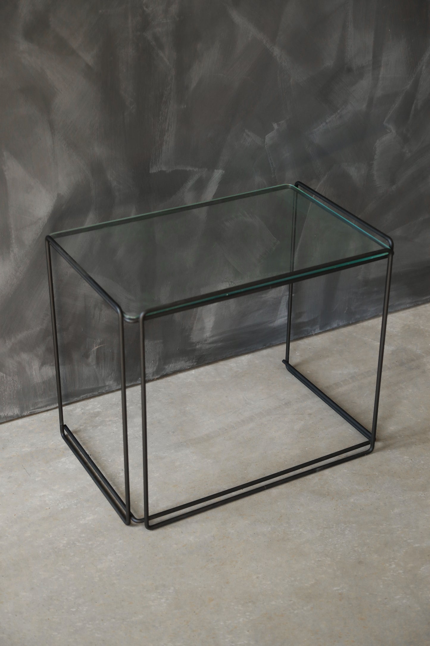 Vintage Max Suaze Isocele black metal + glass side end table