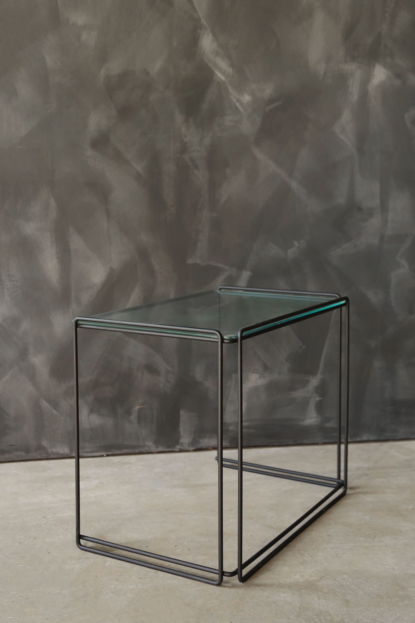 Vintage Max Suaze Isocele black metal + glass side end table