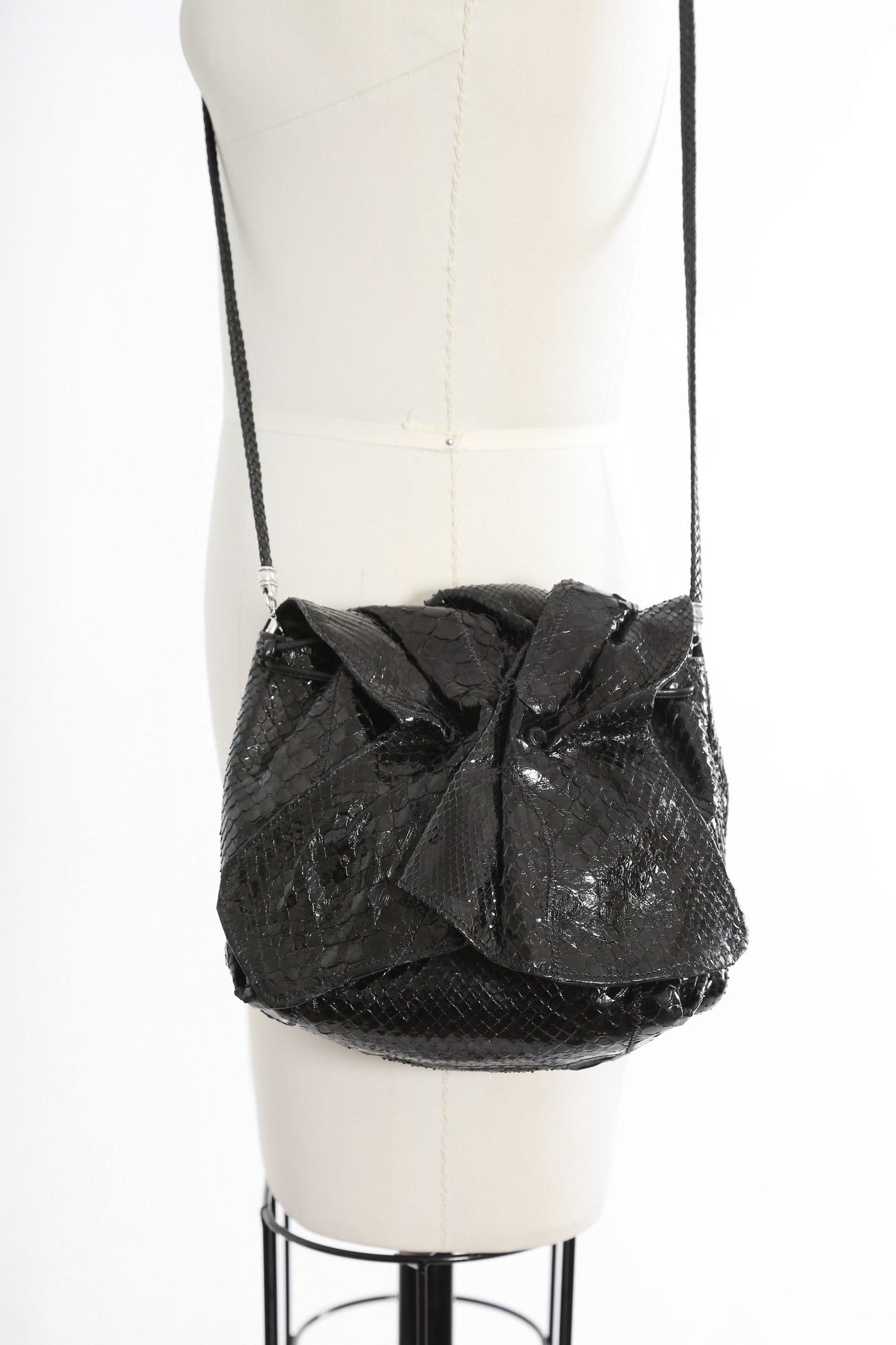 980s Carlos Falchi black snake skin purse
