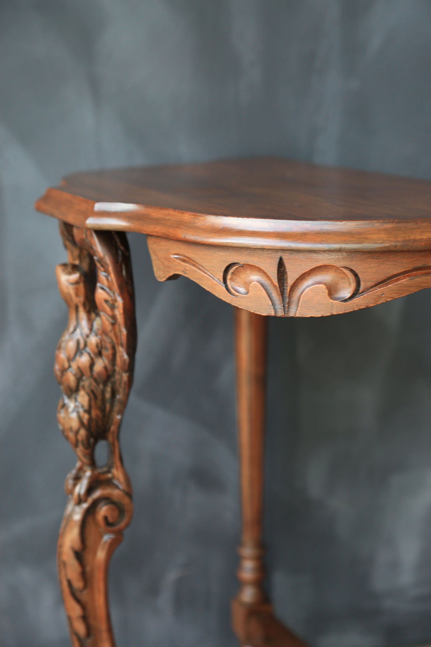 Antique 19th Century carved American Eagle Federal walnut end side table