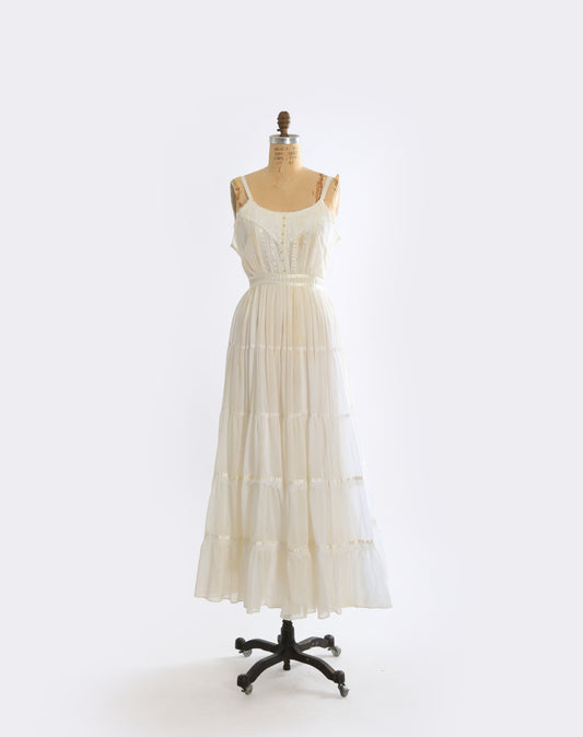 Vintage 70s Gunne Sax Ivory lace maxi dress