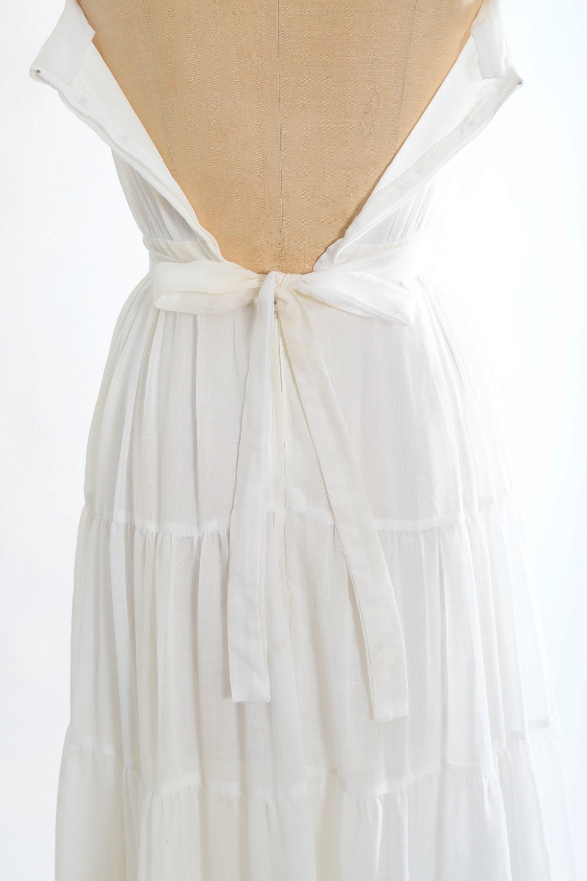 Vintage 70s Gunne Sax Ivory lace maxi dress