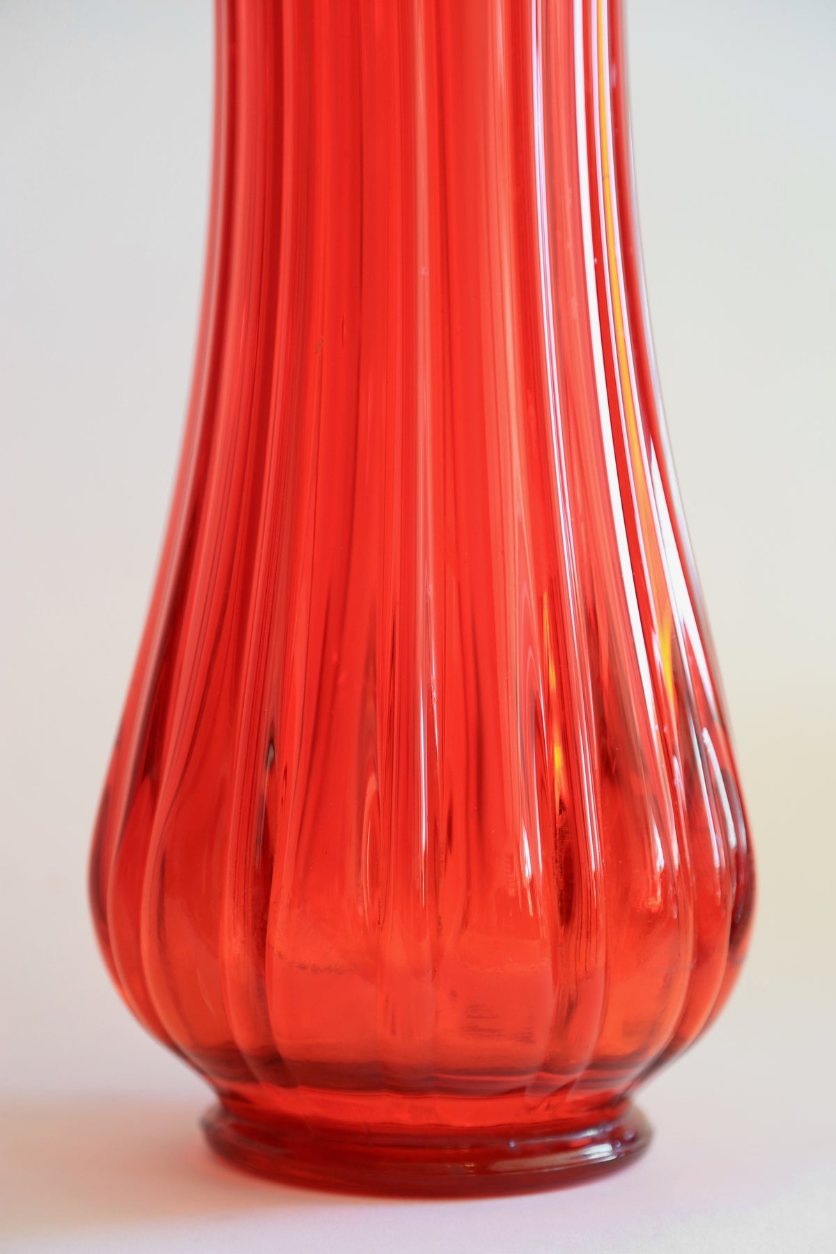 LE SMITH Huge Red Art Glass Fat Bottom Ribbed Swung Vase