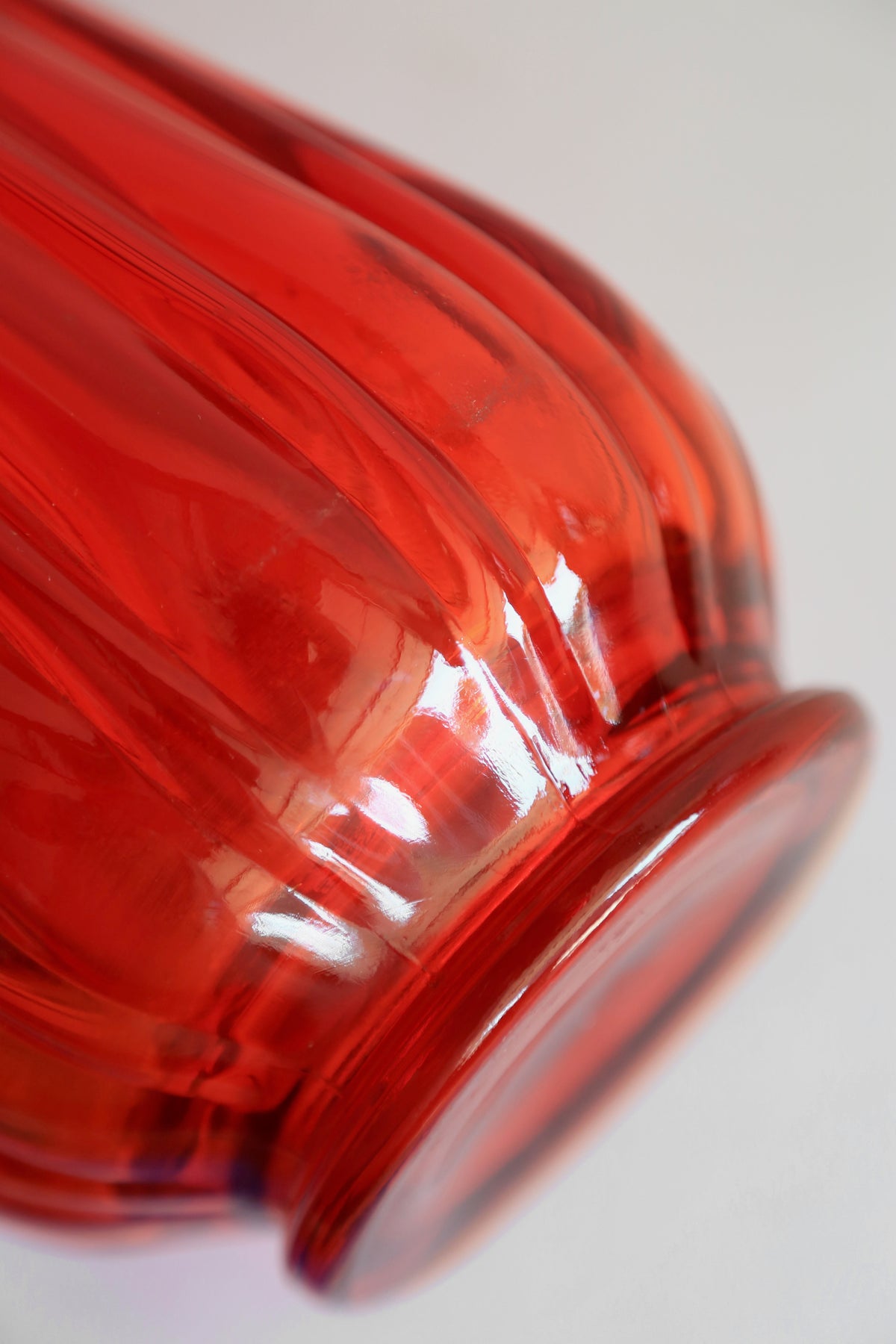 LE SMITH Huge Red Art Glass Fat Bottom Ribbed Swung Vase