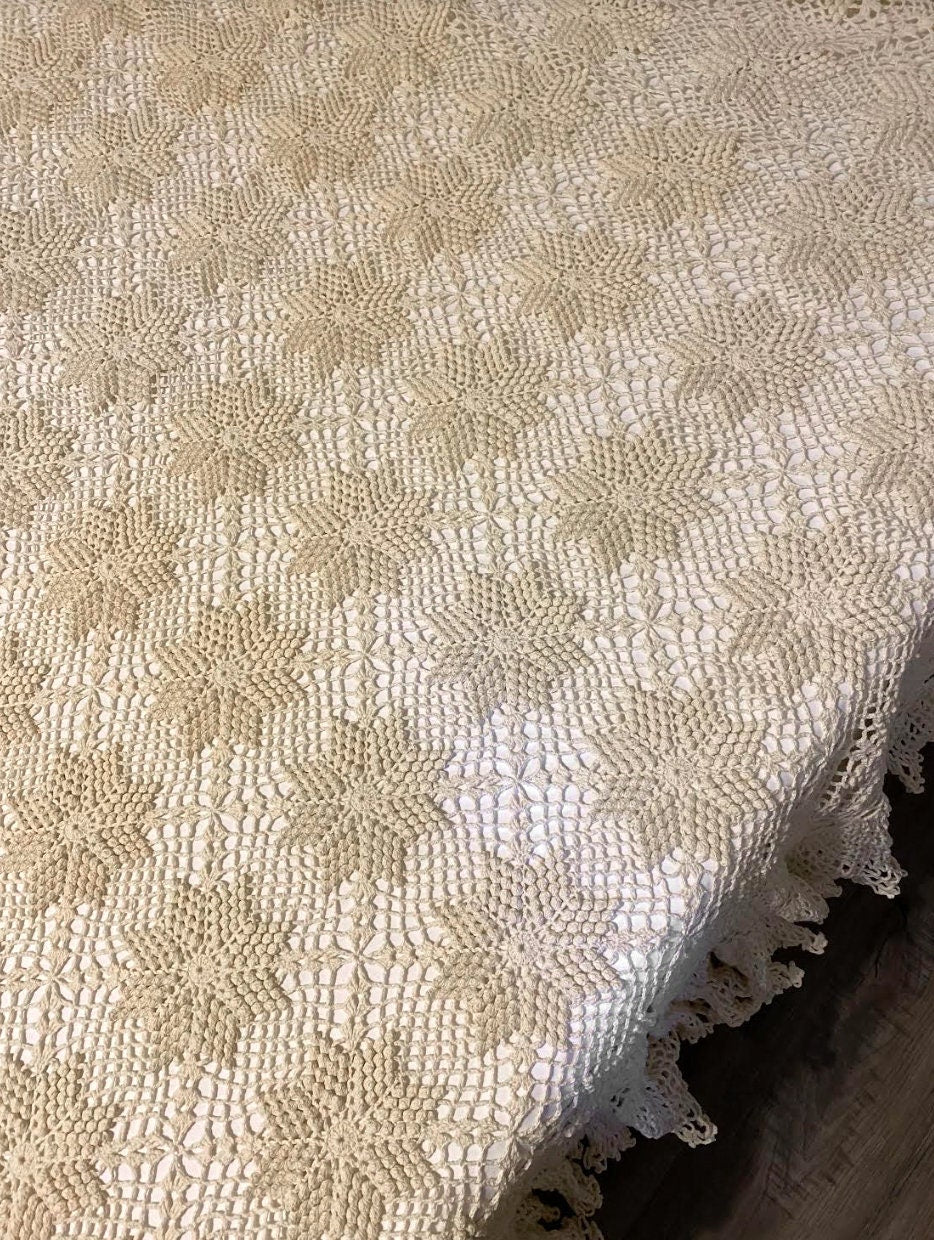 Antique vintage handmade crochet star ruffle beadspred 87" x 79"