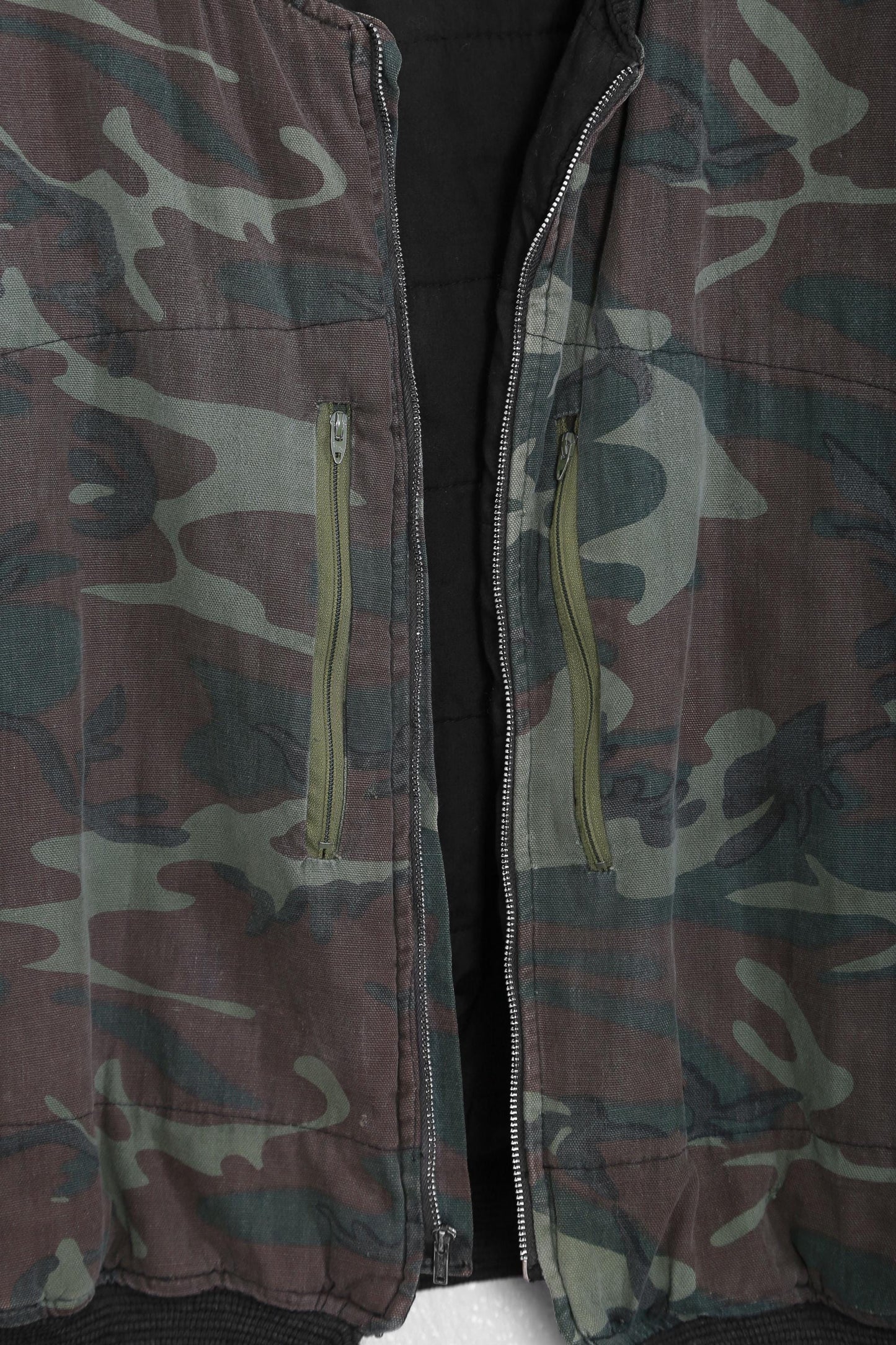 Camo bomber jacket | Vintage 70s cotton camouflage bomber jacket