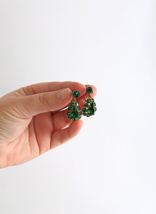 Vintage 50s Czech glass emerald green screw back earrings