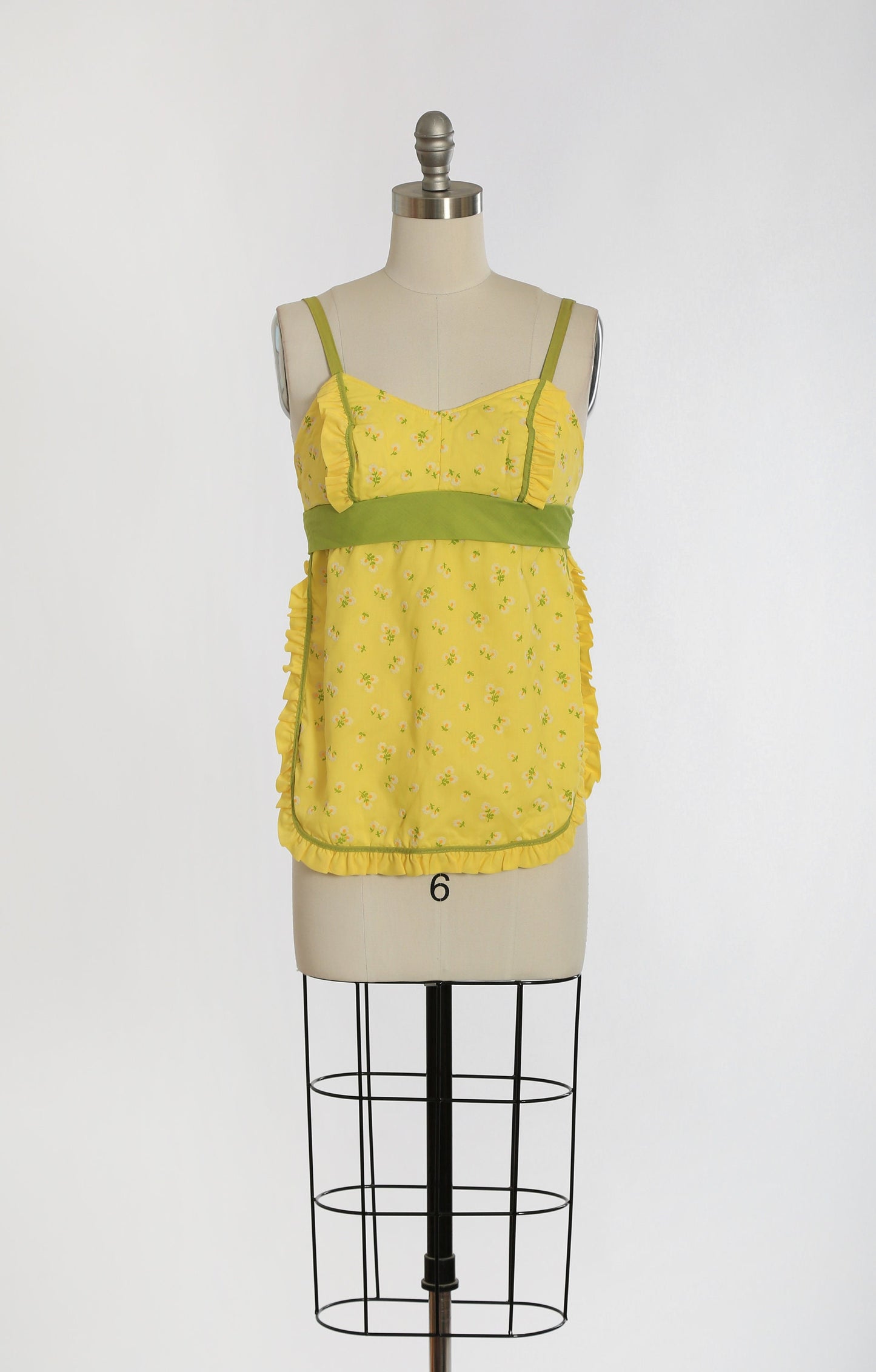 Vintage 60s 70s floral daisy ruffle open side tank top