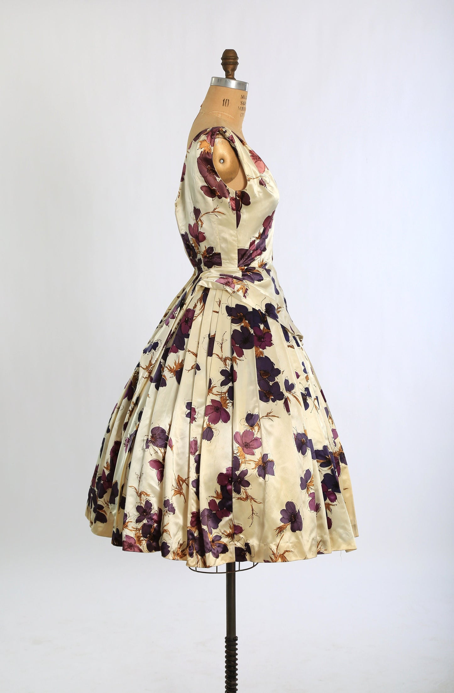 Vintage 50s purple floral satin dress ombre dress | Vintage 1950s artistic floral gown