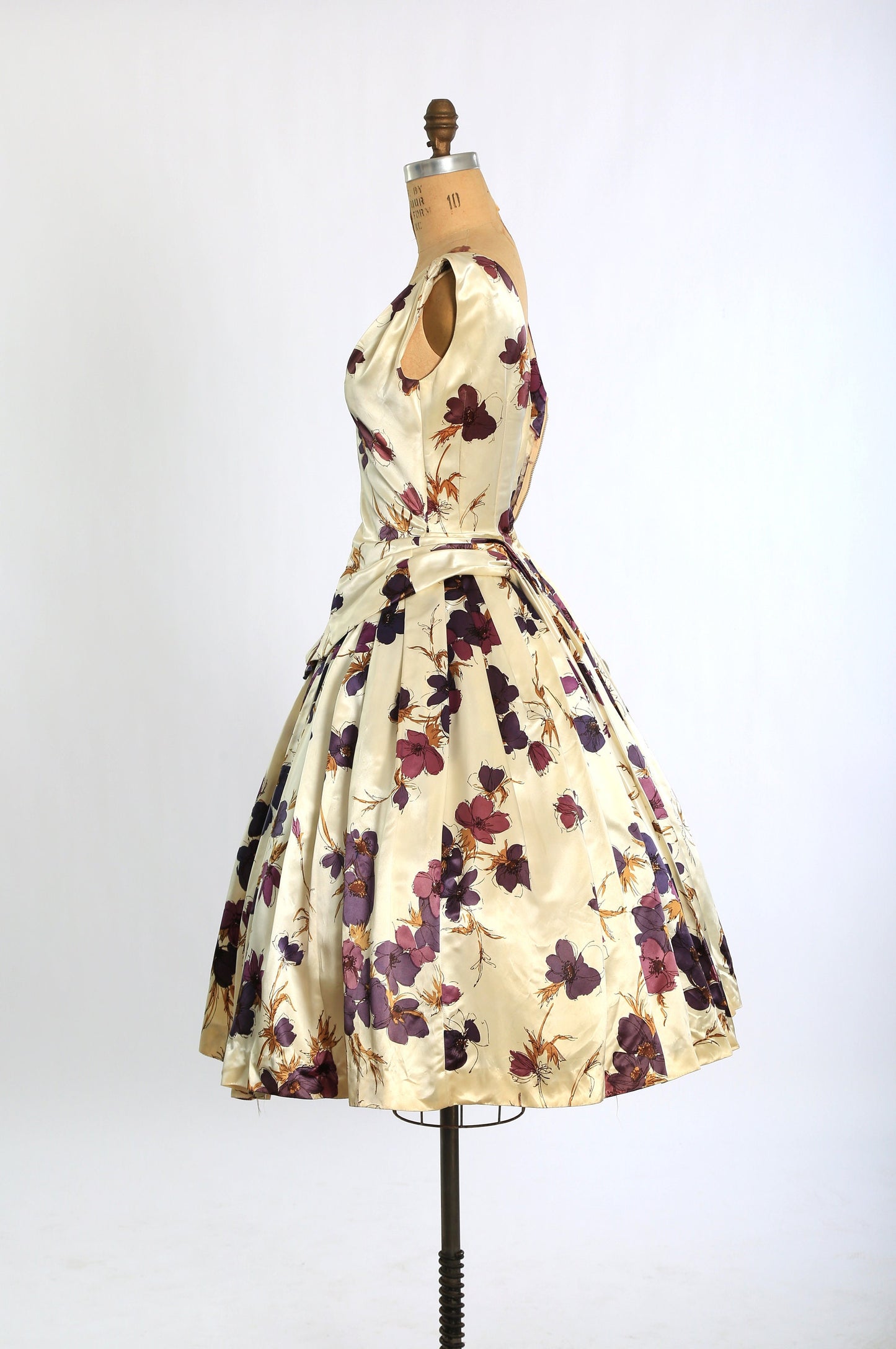 Vintage 50s purple floral satin dress ombre dress | Vintage 1950s artistic floral gown