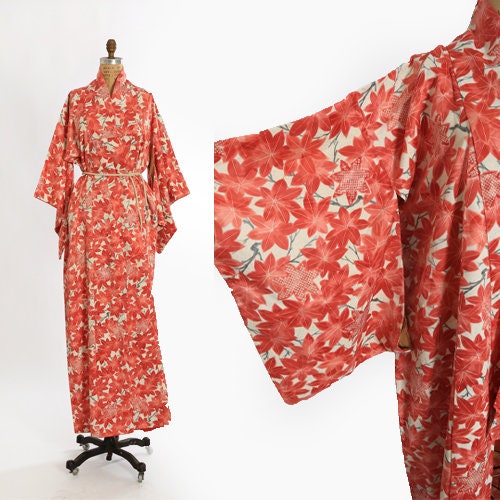 Antique Vintage 20s 30s pink silk floral leaf Japanese KIMONO | 1920s wedding floral kimono