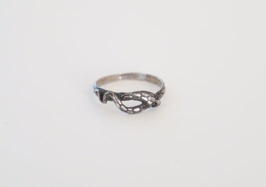 Vintage Sterling Silver sapphire snake ring  sz. 7 1/2