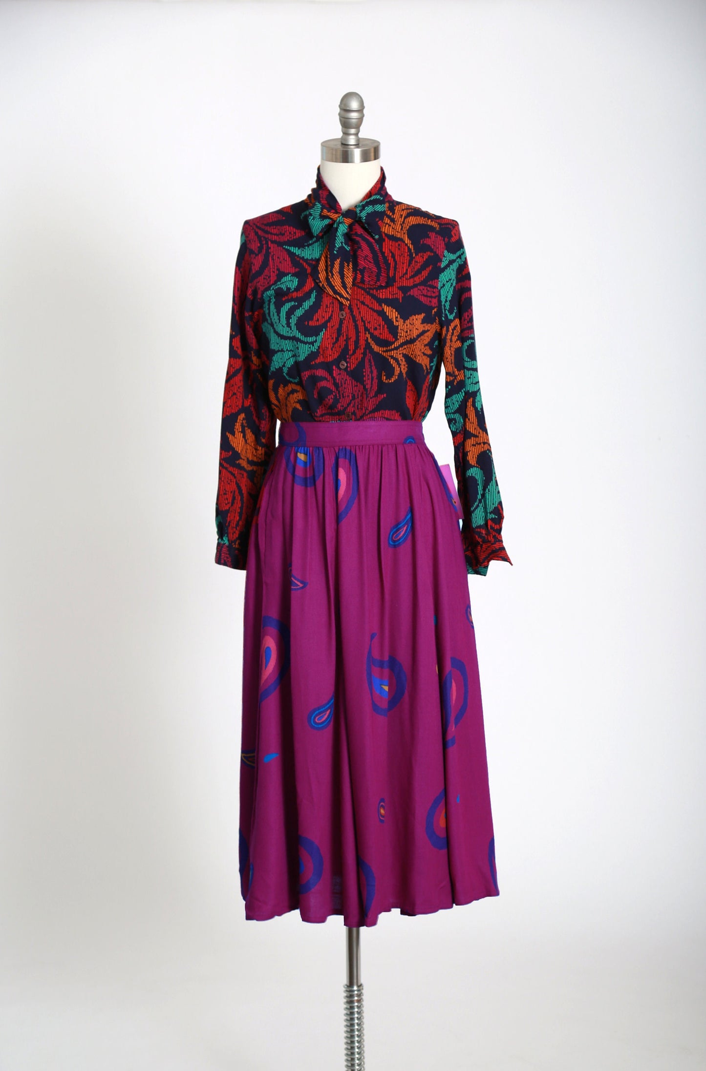 Vintage 80s rayon rainbow leaf ascot bow blouse