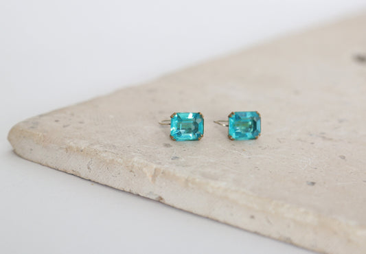 Vintage 1950s blue cut glass emerald cut clip on earrings