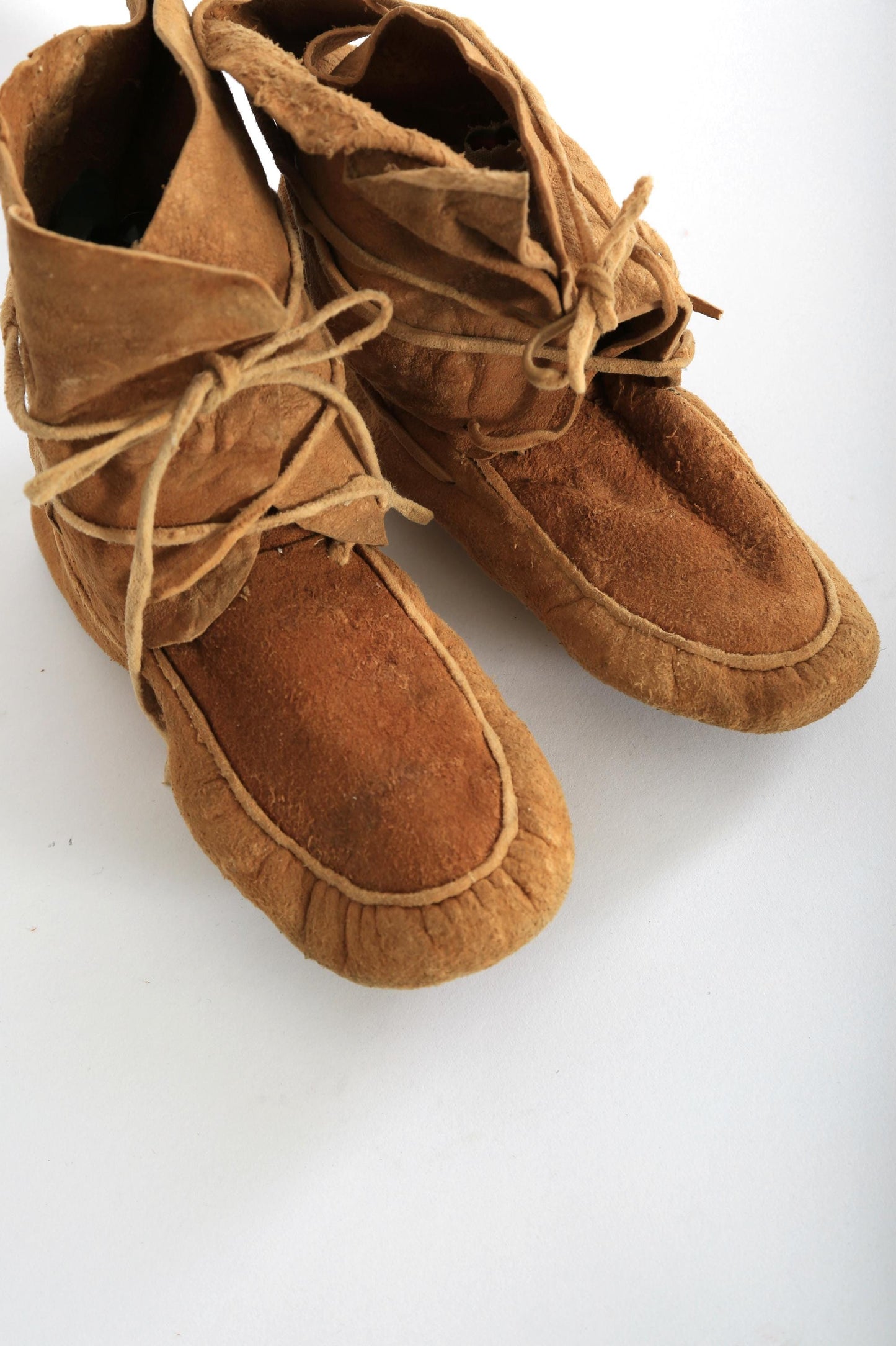 Antique Vintage 1920s Native American brown leather wrap moccasins