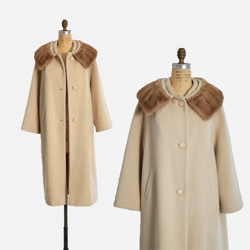 Vintage 50s 60s beige mohair wool coat mink fur collar