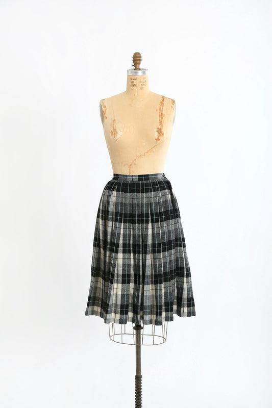 Vintage 1950s black pleated plaid wool skirt