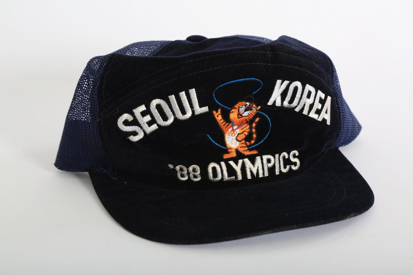 Vintage 88 Olympics snapback |  1980s SEOUL KOREA '88 Olympics embroidered blue velvet snapback hat