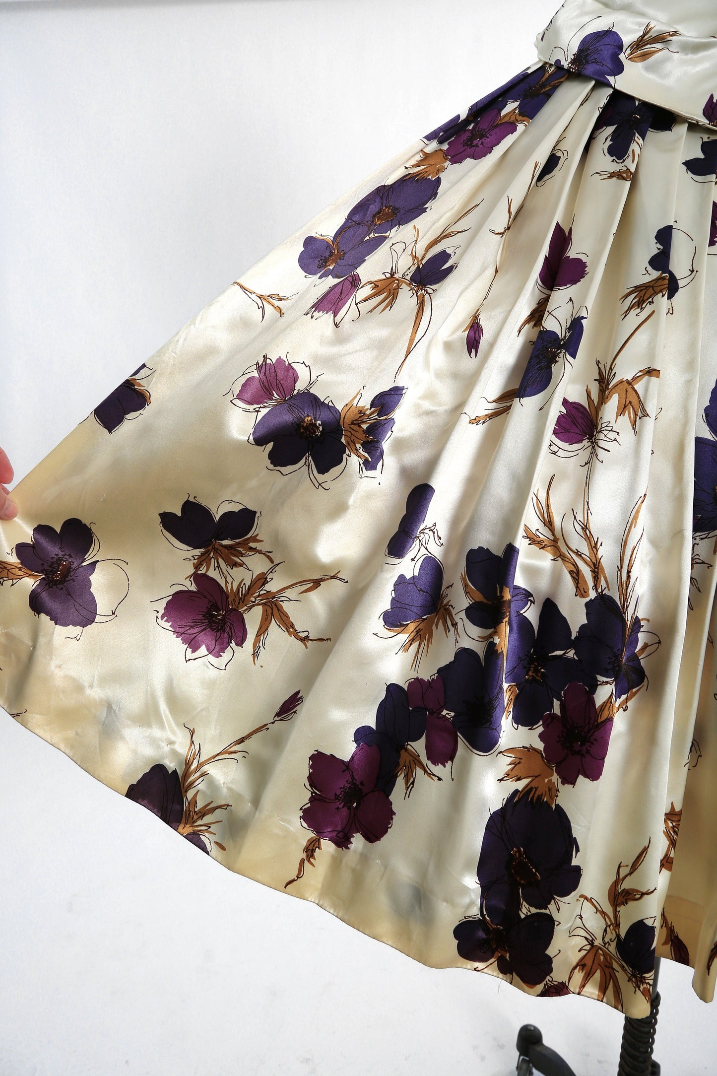 Vintage 50s purple floral satin dress ombre dress | Vintage 1950s artistic floral gown