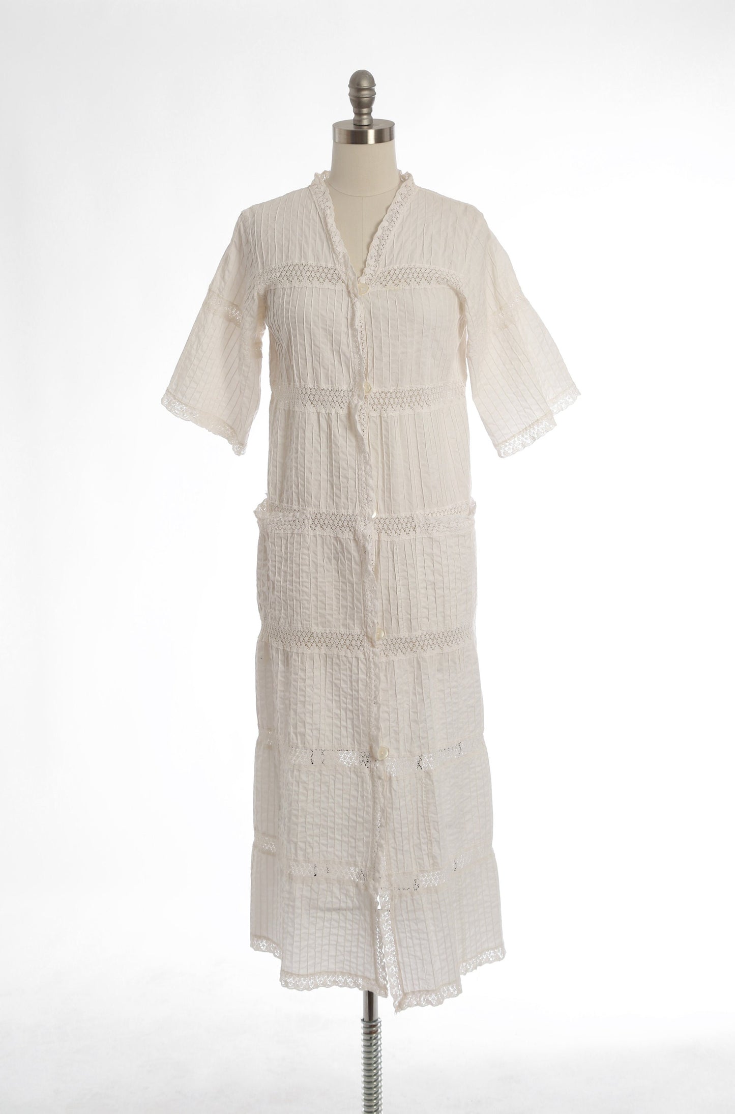 Vintage 70s Mexican white cotton crochet Dress
