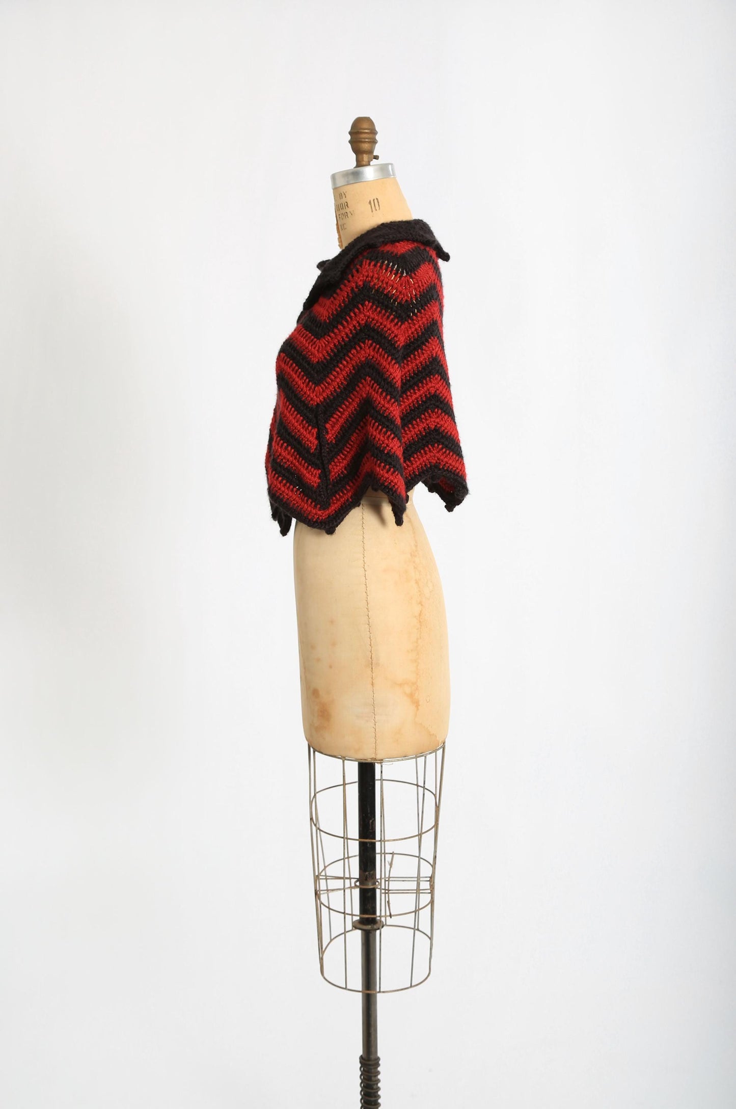 Vintage 60s 70s black + red Heart Crochet Cape