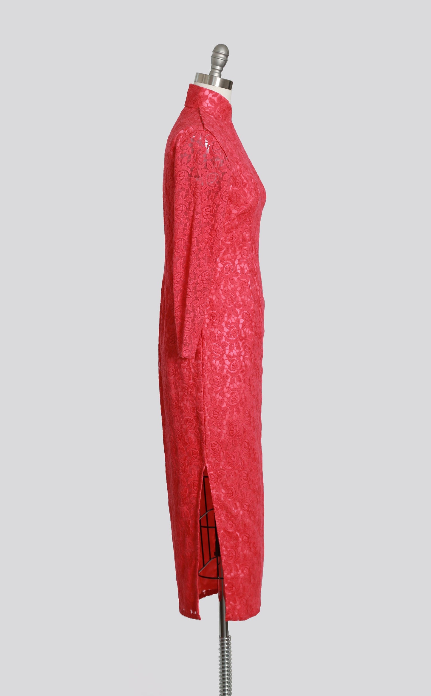 Vintage 60s pink embroidered floral rose lace cheongsam dress
