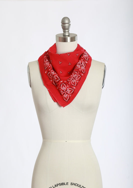 Vintage 40s WashFast colors red bandana