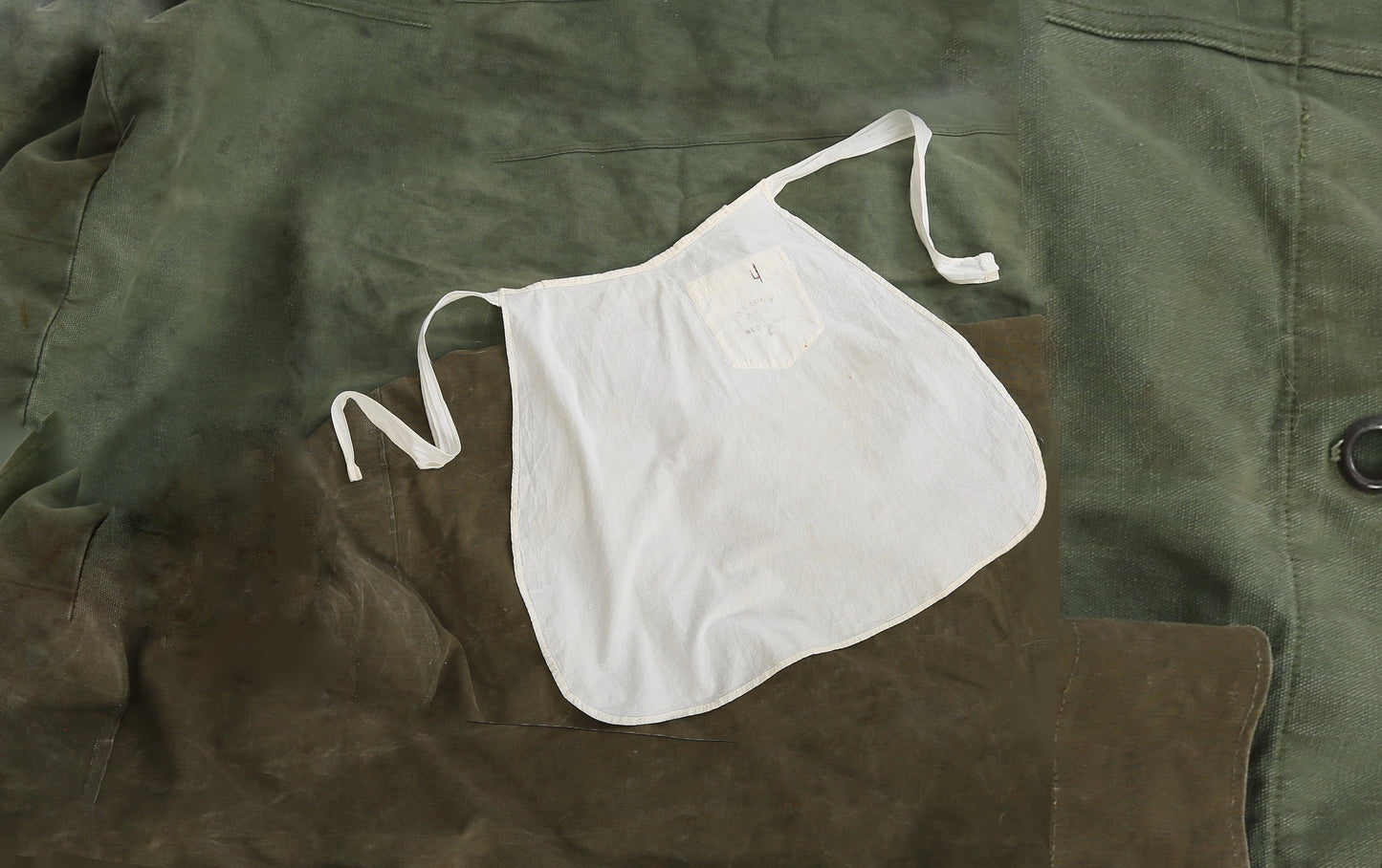 Vintage 1940s WWII U.S. Army Medical dept. cotton half apron