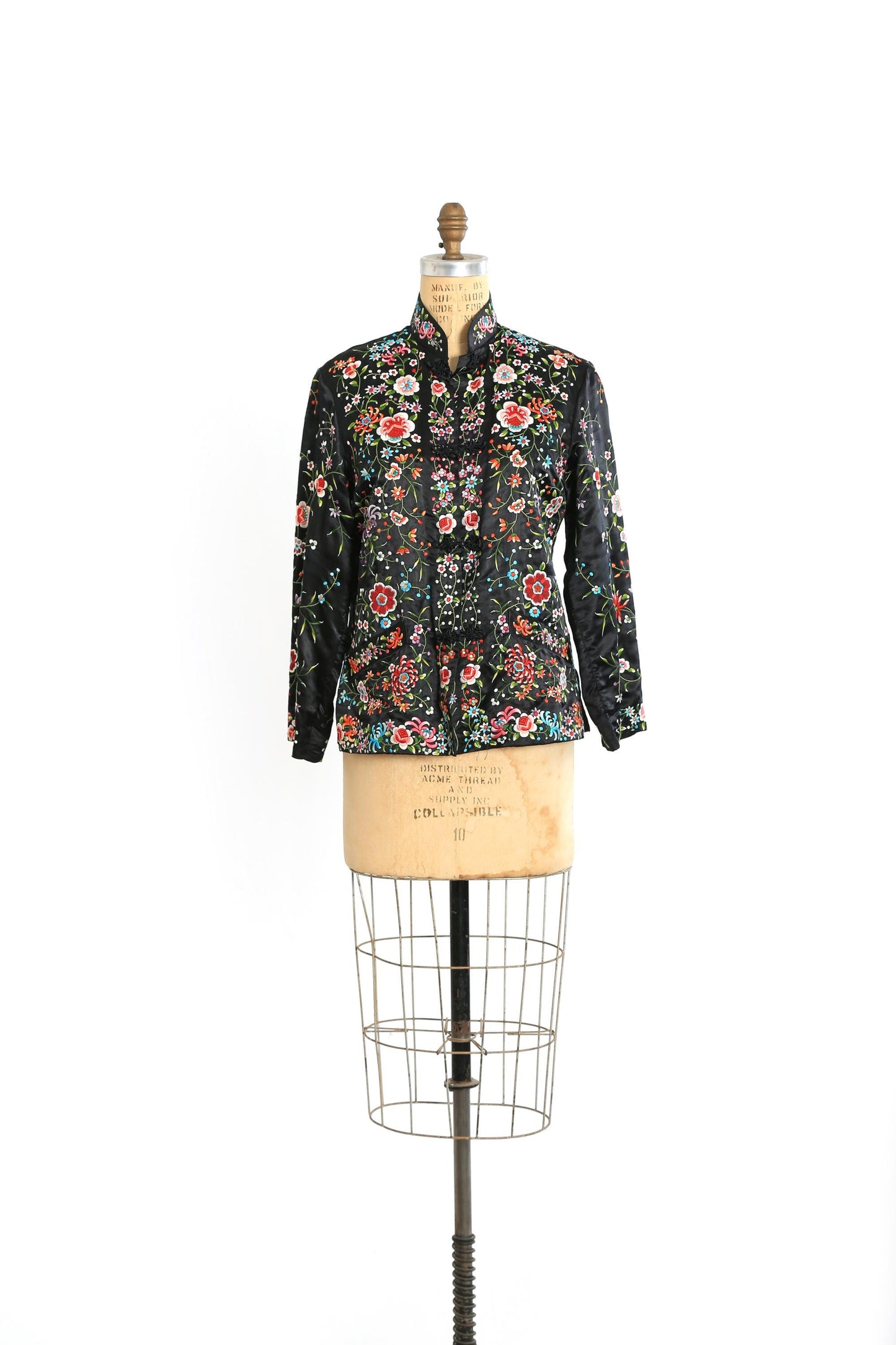 Vintage 60s hand embroidered Chinese silk jacket