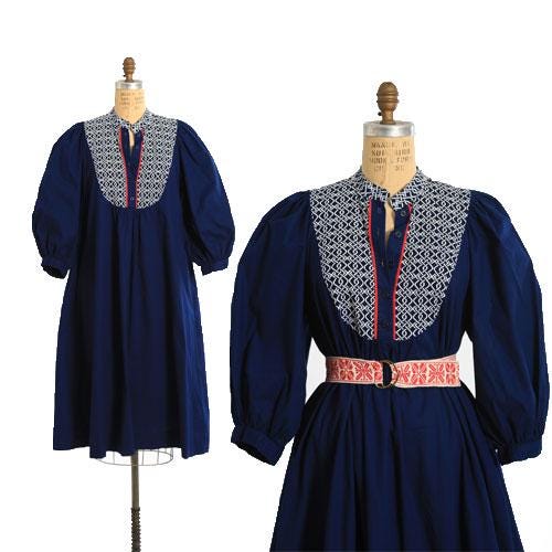 Vintage 70s Navy blue puff sleeve cotton dress