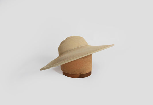 Vintage 1940s straw wide brim hat
