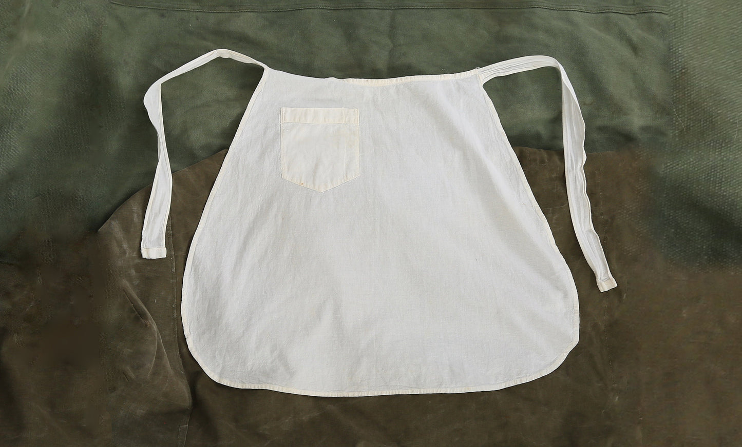 Vintage 1940s WWII U.S. Army Medical dept. cotton half apron