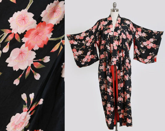 Antique vintage 40s floral silk kimono